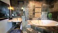 Loyang Valley (D17), Condominium #554609561